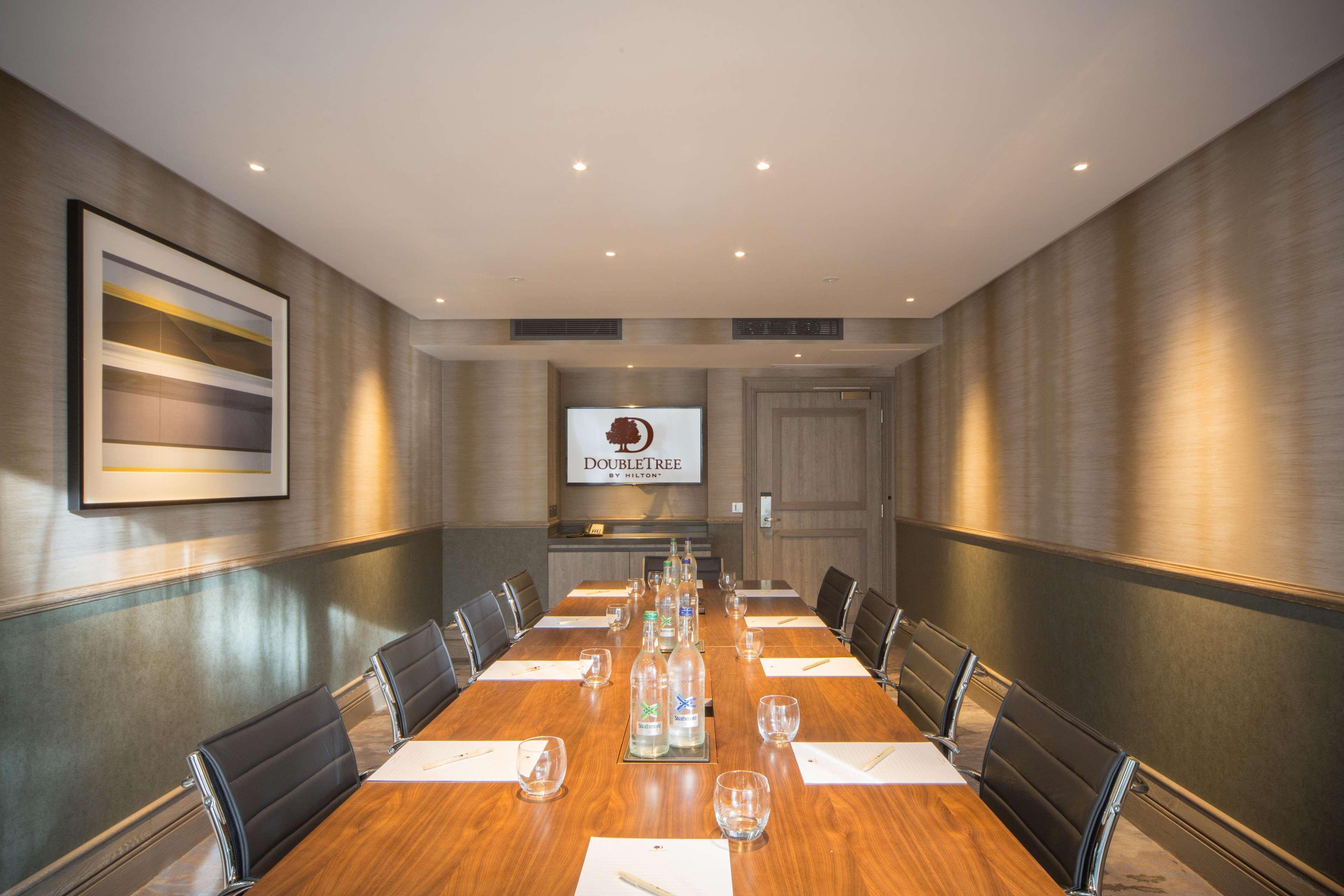 Hotel Doubletree By Hilton London Kingston Upon Thames Kingston upon Thames  Exteriér fotografie