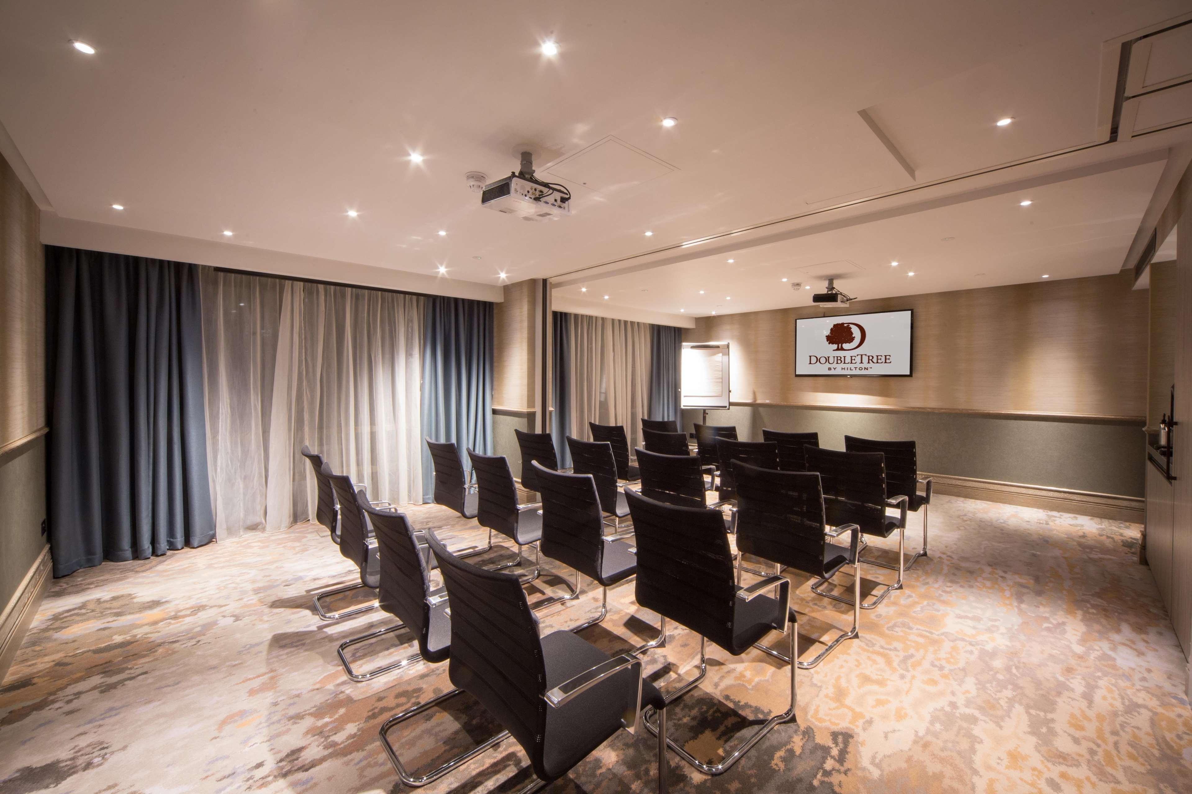 Hotel Doubletree By Hilton London Kingston Upon Thames Kingston upon Thames  Exteriér fotografie