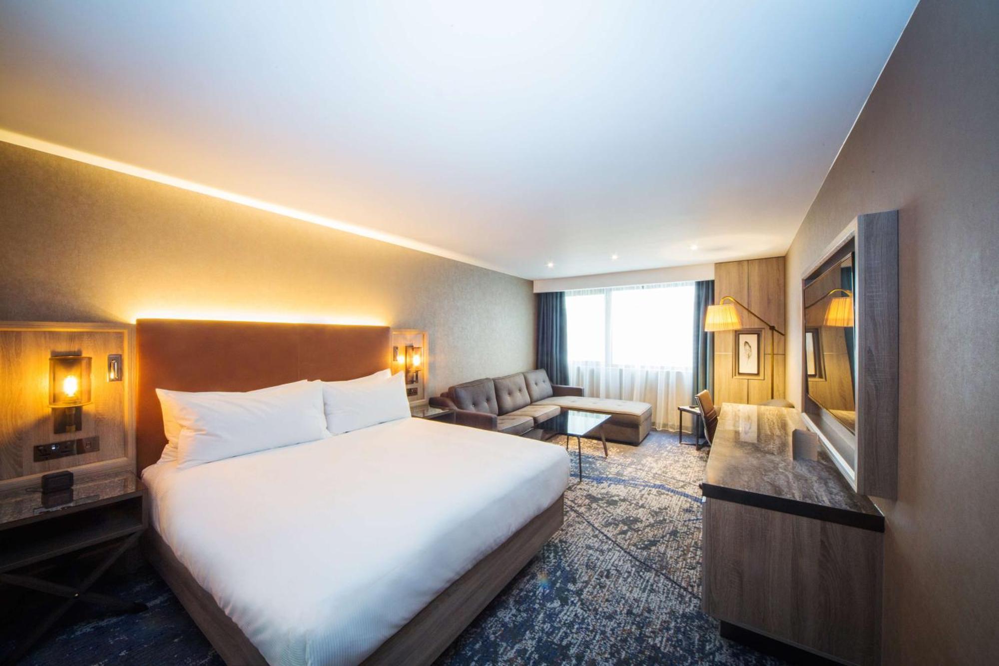 Hotel Doubletree By Hilton London Kingston Upon Thames Kingston upon Thames  Exteriér fotografie