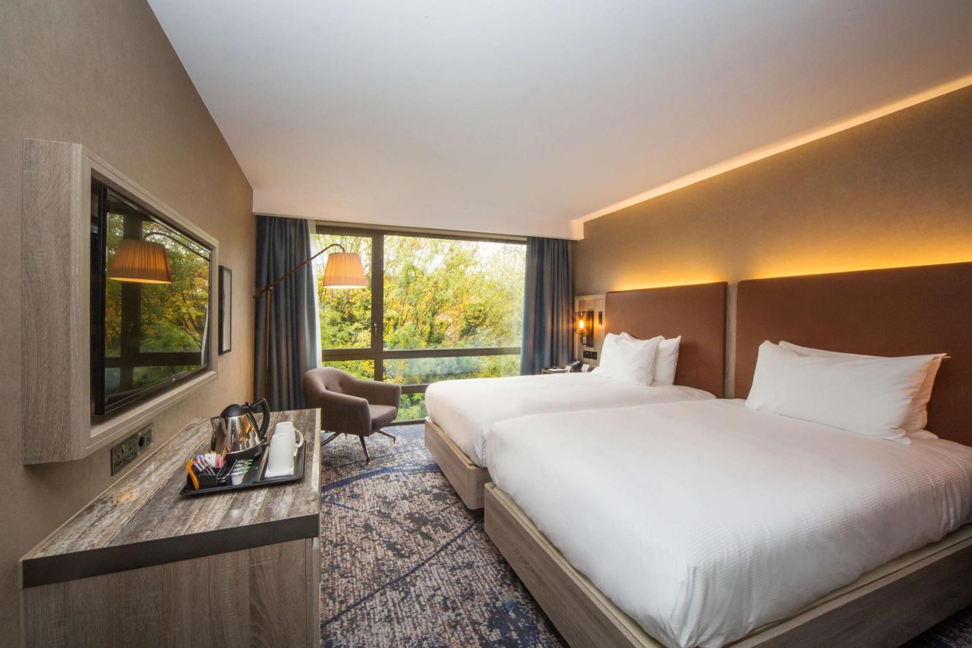 Hotel Doubletree By Hilton London Kingston Upon Thames Kingston upon Thames  Exteriér fotografie